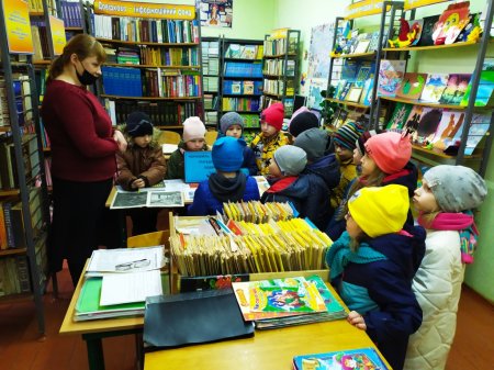 Бесіда у бібліотеці, приурочена 35-им роковинам Чорнобильської катастрофи.