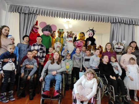 Новорічні вітання для вихованців ІРЦ