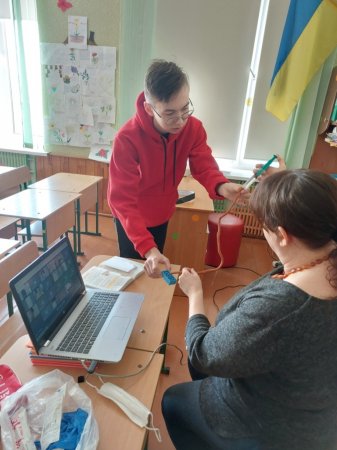 Онлайн-зустріч  з медпрацівниками та працівниками ДСНС. День рідної мови.