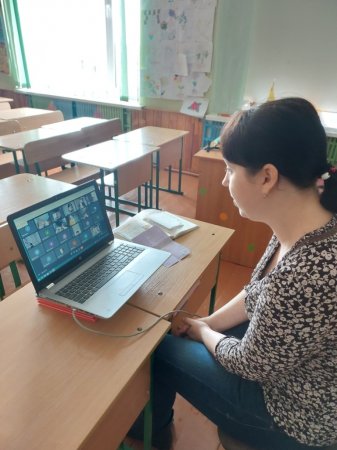 Онлайн-зустріч  з медпрацівниками та працівниками ДСНС. День рідної мови.