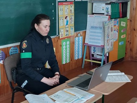 Онлайнзустріч з Сніткою Т.П. та психологом Бараном А.В.