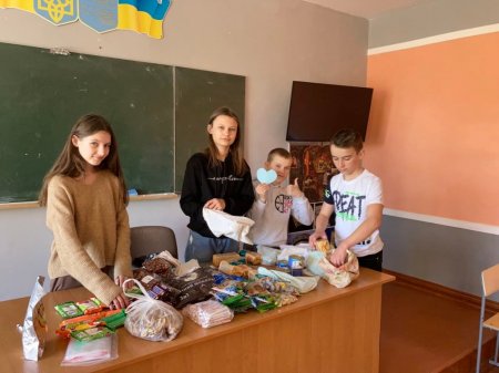 Ми волонтери