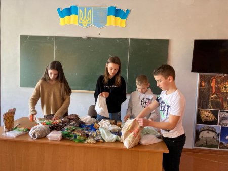 Ми волонтери