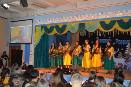 НОВОРІЧНІ КАЗКИ
