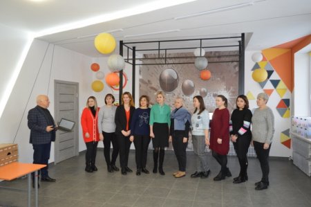 Цифрові девайси для ліцею