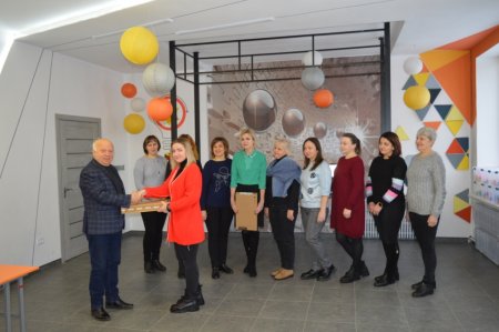Цифрові девайси для ліцею
