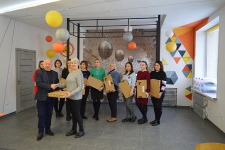 Цифрові девайси для ліцею