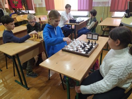 Змагання з шахів і шашок