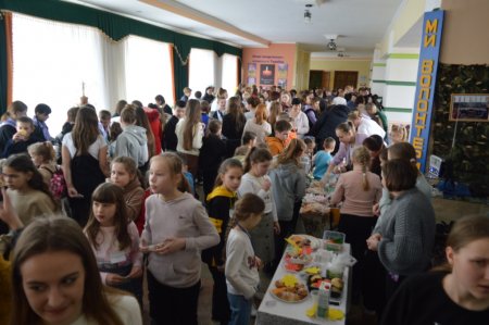 Благодійна ярмарка на підтримку ЗСУ