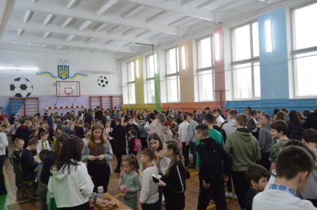 Благодійний ярмарок