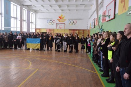 Змагання з волейболу серед дівчат