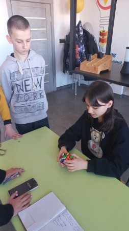 Змагання з «Speedcubing» серед 5-х та 7-х класів