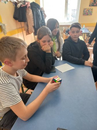 Змагання з «Speedcubing» серед 5-х та 7-х класів