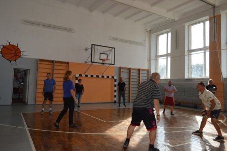 Нам 35!