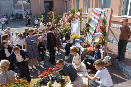 35 ОСІНЬ ЛІЦЕЮ "КОЛЕГІУМ"