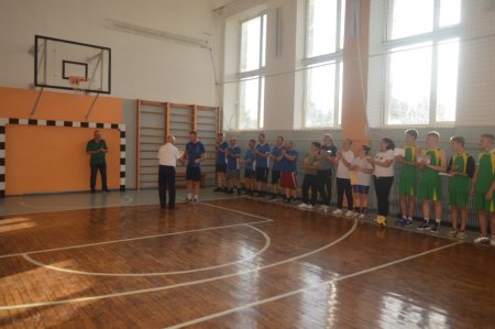 Благодійний матч з волейболу