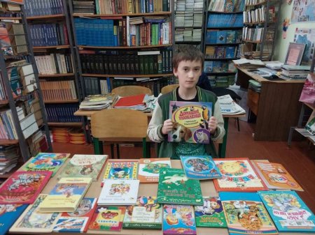   Акція «Подаруй бібліотеці книгу українською мовою»