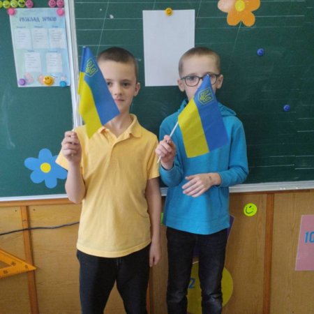 КОЛЬОРОВИЙ ТИЖДЕНЬ ПОЧАТКОВОЇ ШКОЛИ