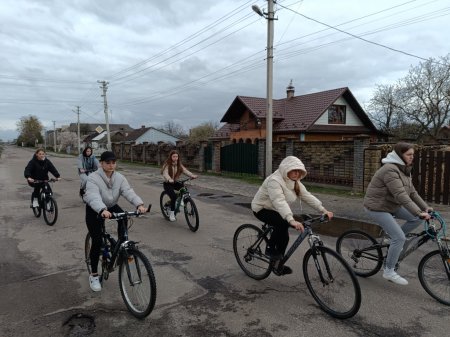 Велопробіг учнів 10-В та 7-Б класів