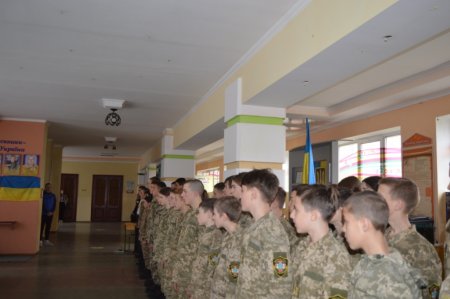 ВШАНУВАННЯ ЗАГИБЛИХ ВИПУСКНИКІВ-ЗАХИСНИКІВ