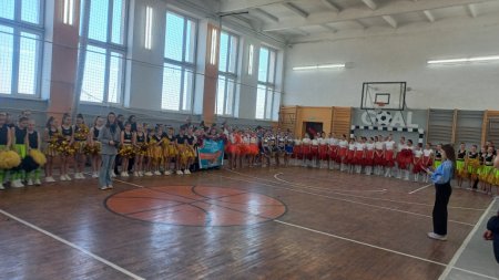 «Пліч-о-пліч»