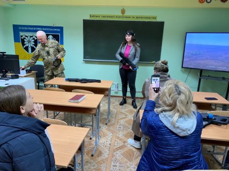 Семінар для вчителів: поєднання педагогічних навичок і практичної підготовки до екстрених ситуацій