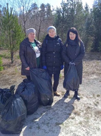 Працівники "Колегіуму" долучилися  до Всеукраїнської акції  "За чисте довкілля"