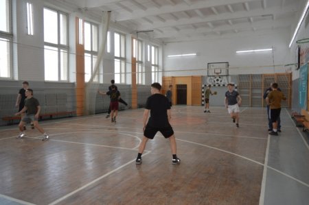 Підготовка до участі у змаганнях з волейболу