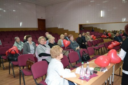 В «Лінгвісті» обговорили майбутнє авторських шкіл