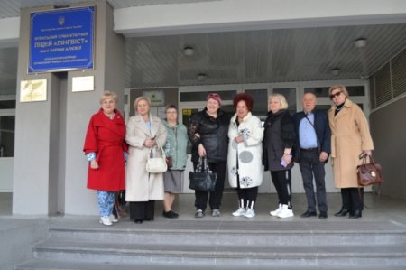 В «Лінгвісті» обговорили майбутнє авторських шкіл