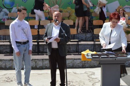 Святковий випускний у ліцеї: 105 випускників отримали свідоцтва