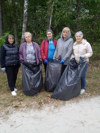 Колегіумівці долучилися до Всесвітнього дня прибирання 