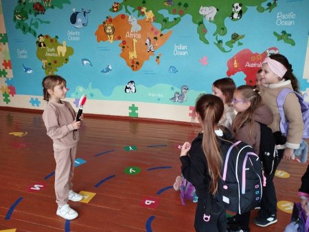 Тематична виховна година «Увага! Діти на дорозі!»