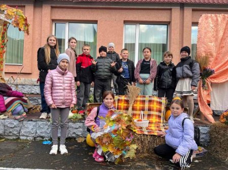 Ліцей у барвах осені