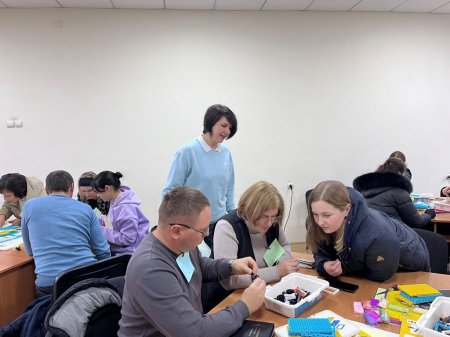 Наші педагоги впроваджують інновації: LEGO-тренінг для розвитку ключових компетентностей учнів!