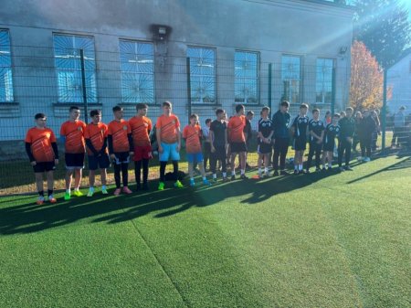 Футбольні змагання «Пліч-о-пліч»