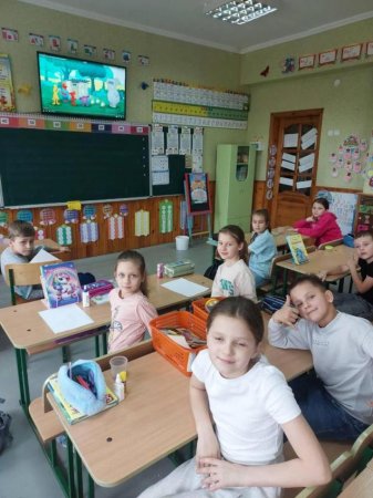 Бесіди з учнями про культуру поведінки в громадських місцях