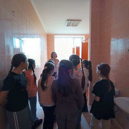 Бесіди з учнями про культуру поведінки в громадських місцях