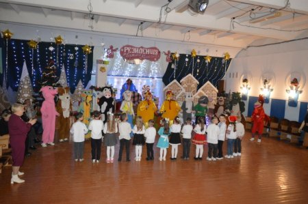 Святкове диво Миколая для учнів 1-х класів