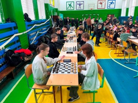 ЗМАГАННЯ З ЧЕРЛІДЕНГУ ТА ШАХІВ