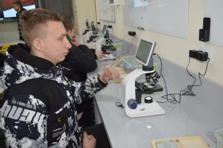 ПРОФОРІЄНТАЦІЙНА ЗУСТРІЧ З ДЕВ’ЯТИКЛАСНИКАМИ ВОЛОДИМИРЕЦЬКОЇ ГРОМАДИ