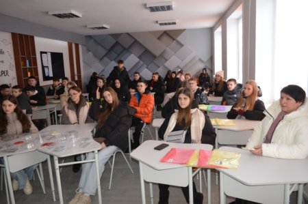 ПРОФОРІЄНТАЦІЙНА ЗУСТРІЧ З ДЕВ’ЯТИКЛАСНИКАМИ ВОЛОДИМИРЕЦЬКОЇ ГРОМАДИ