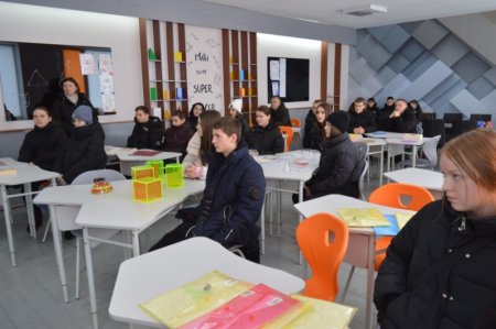   ПРОФОРІЄНТАЦІЙНА ЗУСТРІЧ З ДЕВ’ЯТИКЛАСНИКАМИ ВОЛОДИМИРЕЦЬКОЇ ГРОМАДИ