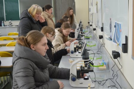 ПРОФОРІЄНТАЦІЙНА ЗУСТРІЧ З ДЕВ’ЯТИКЛАСНИКАМИ ВОЛОДИМИРЕЦЬКОЇ ГРОМАДИ