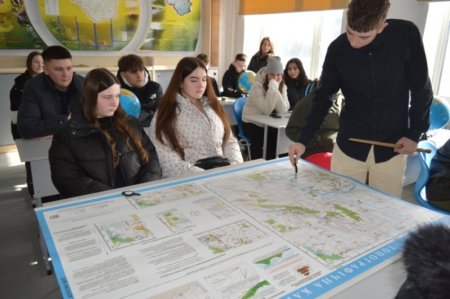 ПРОФОРІЄНТАЦІЙНА ЗУСТРІЧ З ДЕВ’ЯТИКЛАСНИКАМИ ВОЛОДИМИРЕЦЬКОЇ ГРОМАДИ