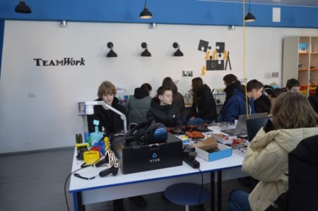 ПРОФОРІЄНТАЦІЙНА ЗУСТРІЧ З ДЕВ’ЯТИКЛАСНИКАМИ ВОЛОДИМИРЕЦЬКОЇ ГРОМАДИ