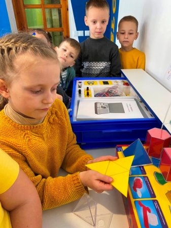 У ліцеї розпочалися уроки-екскурсії до STEM-лабораторії для учнів початкових класів