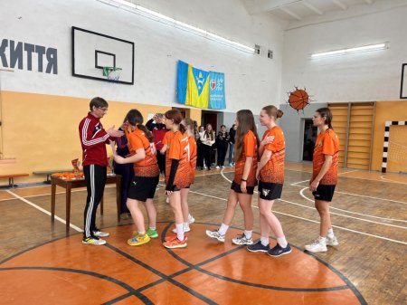 «Пліч-о-пліч Всеукраїнські шкільні ліги»